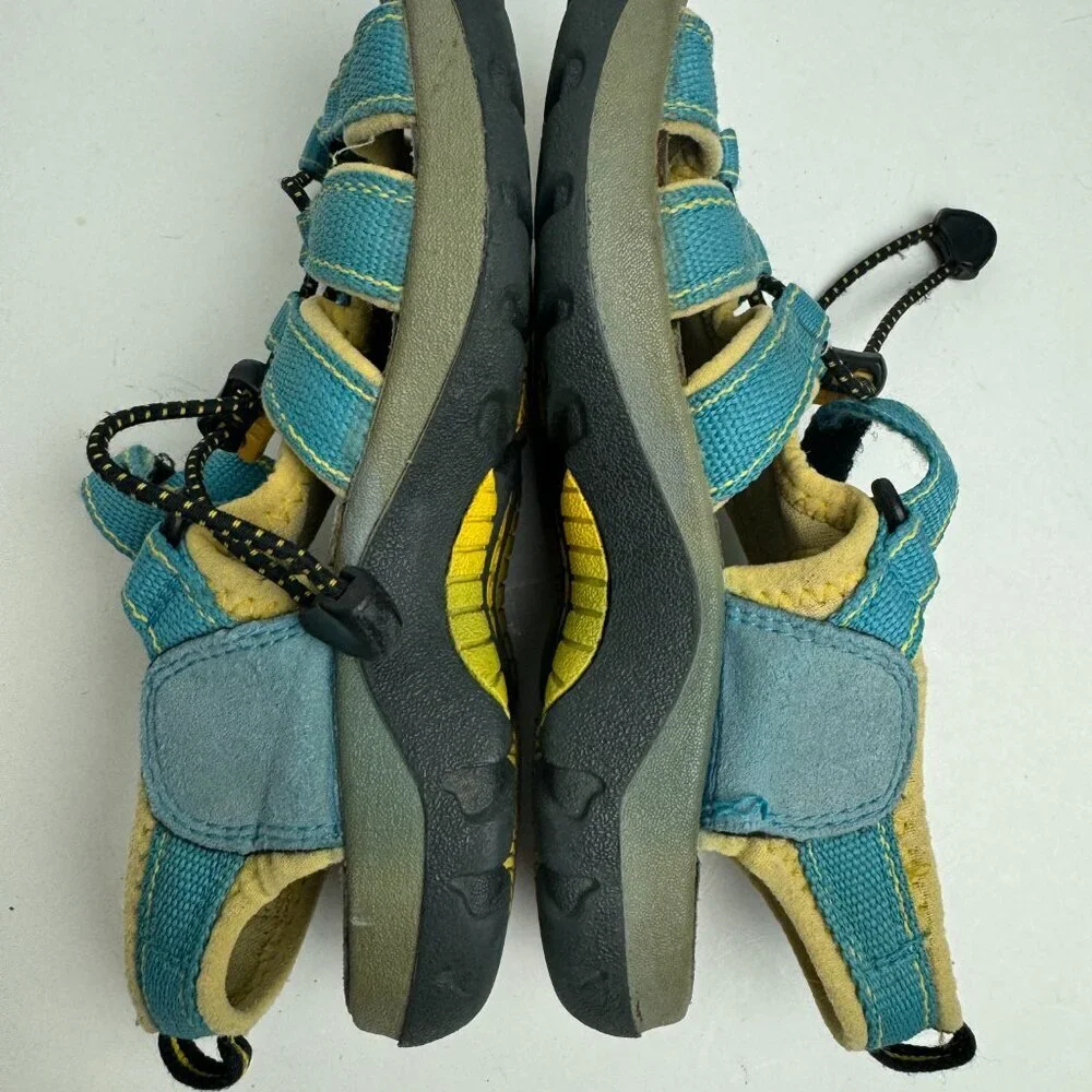 Keen Sandals Hiking  Waterproof Size 12